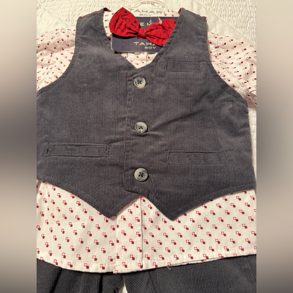 Tahari baby boy 3 piece outfit size 12 months brand new with tags Never - Picture 2 of 6